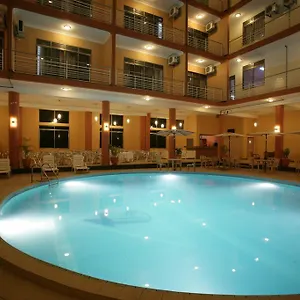 4* Hotel Triangle
